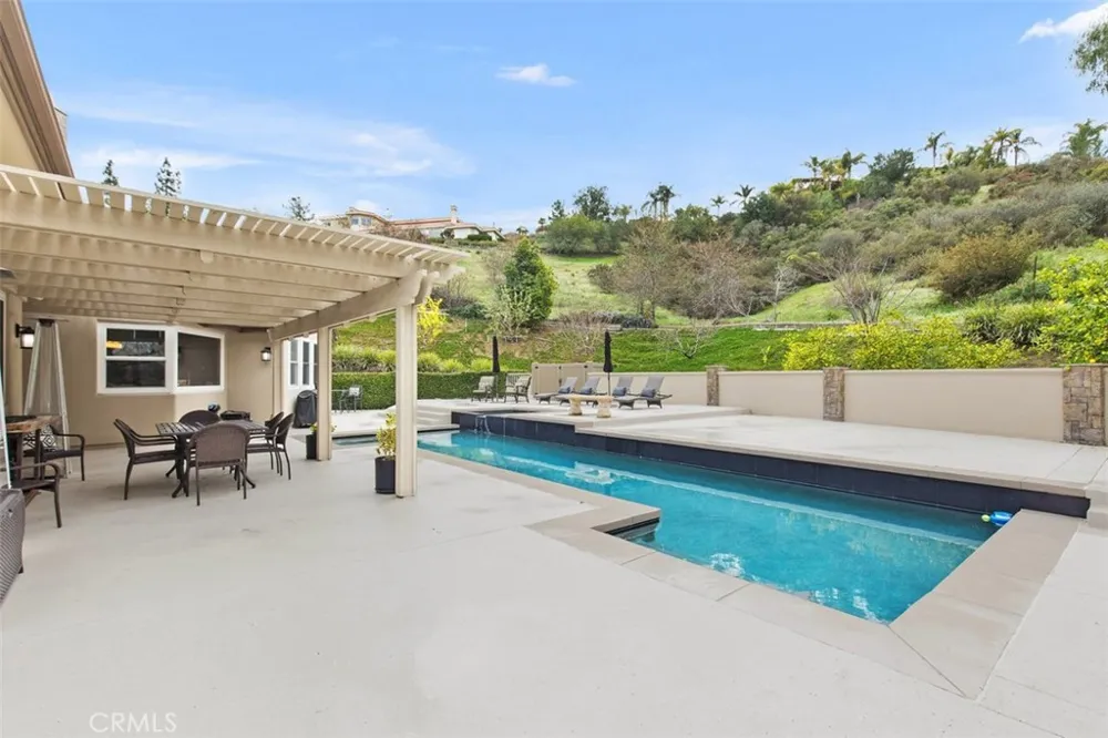 22499 Bear Creek Drive S Murrieta, CA 92562