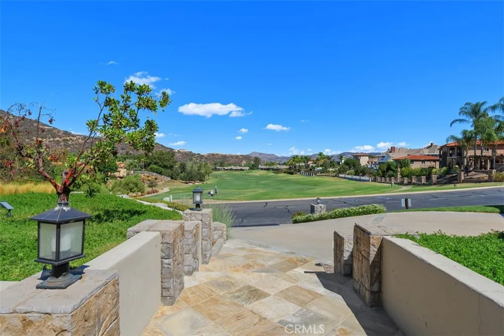 22499 Bear Creek Drive S Murrieta, CA 92562