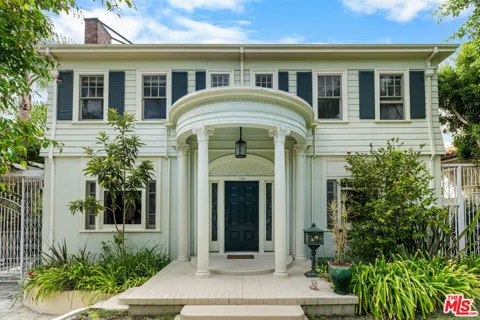 1939 Hobart Boulevard