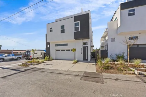 3215 S El Camino Real #B