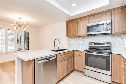 933 Creekside Drive #126