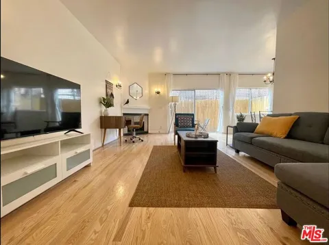 1141 19th Street #4