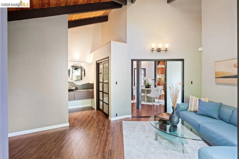 221 Amend Ct El Sobrante, CA 94803