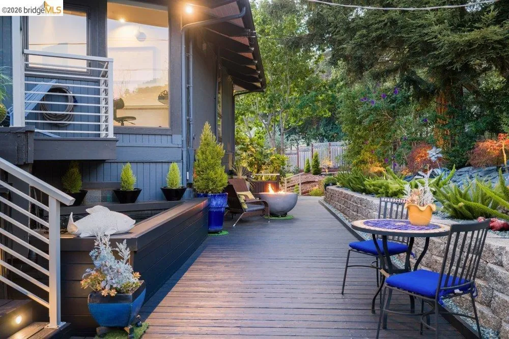 221 Amend Ct El Sobrante, CA 94803