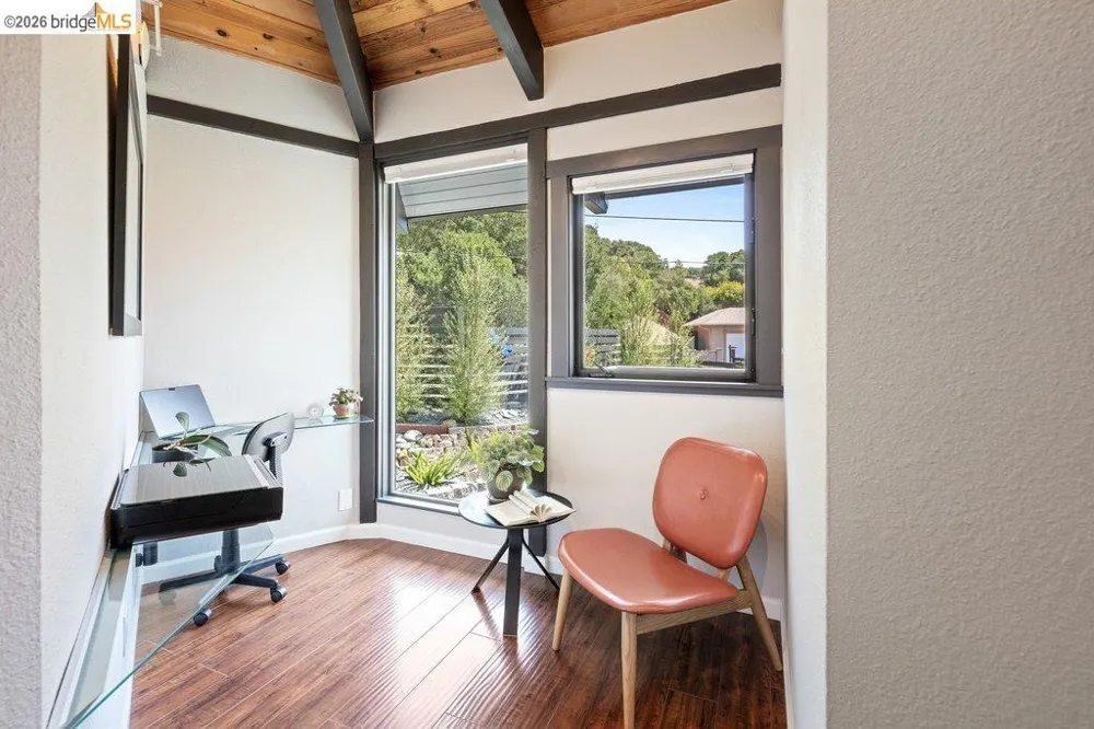 221 Amend Ct El Sobrante, CA 94803