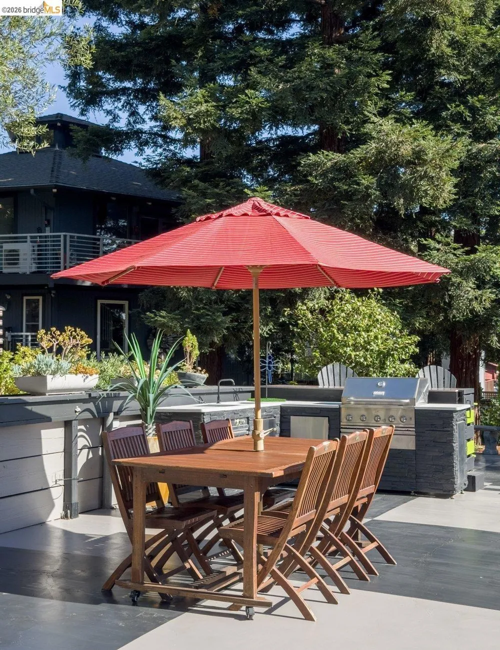 221 Amend Ct El Sobrante, CA 94803