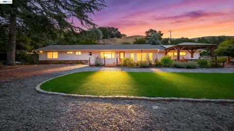 9338 Crow Canyon Rd
