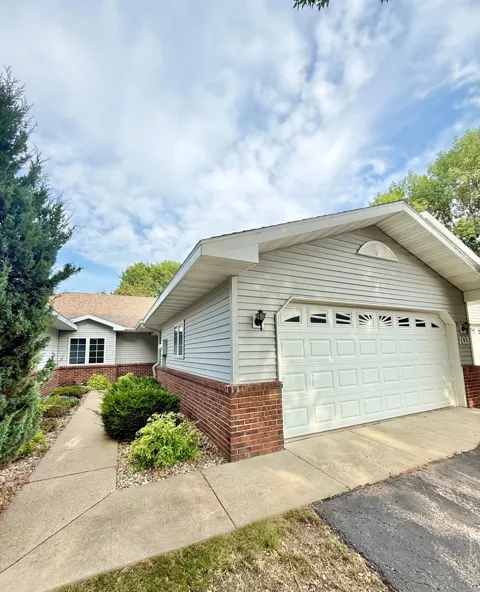 103 Raven Court