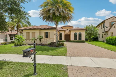 7990 NW 112th Ter