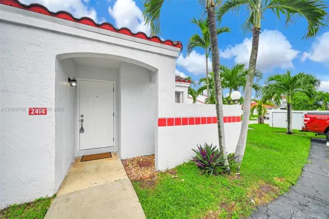 2414 San Remo Cir
