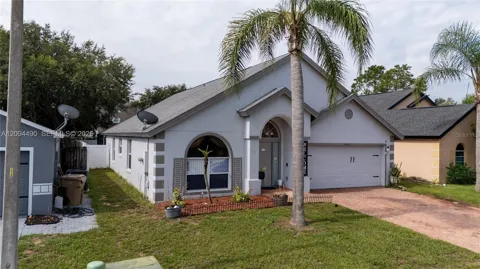16404 Coopers Hawk