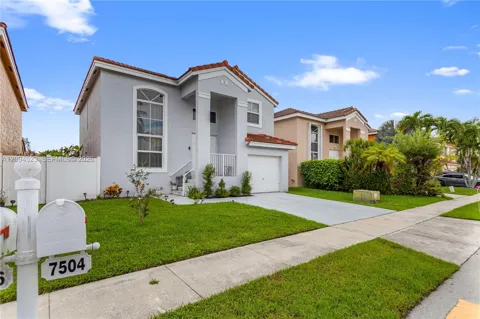 7504 Viscaya Cir