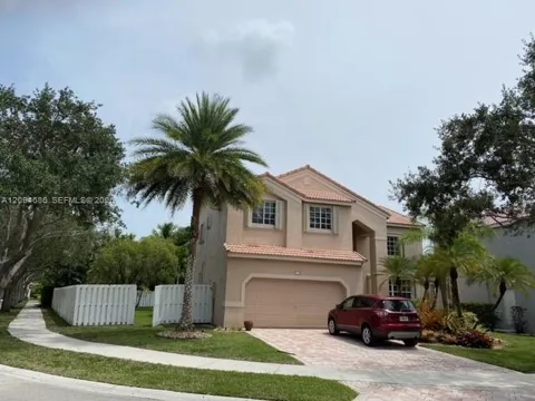 1122 Hickory Way