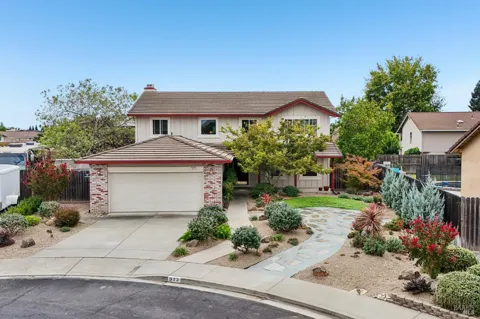 913 Stonewood Court