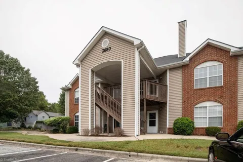 2680 Ingleside Drive #2B