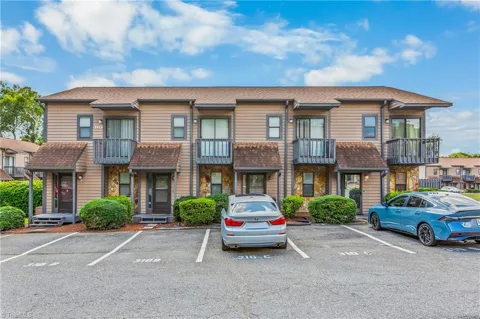 310 Vista Circle #C