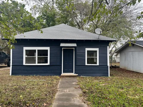 209 11th NW