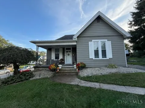 303 W Pleasant Street