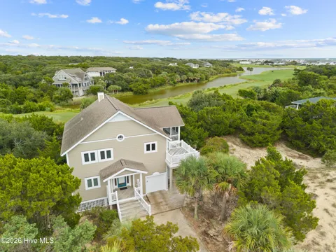 8 Royal Tern Court