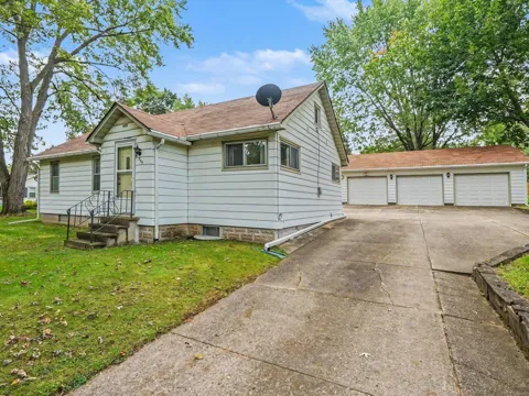 595 Royal Drive
