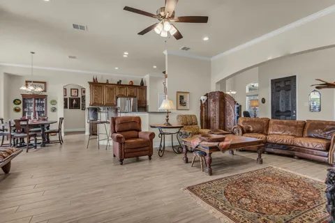 2069 Meadowbrook Lane