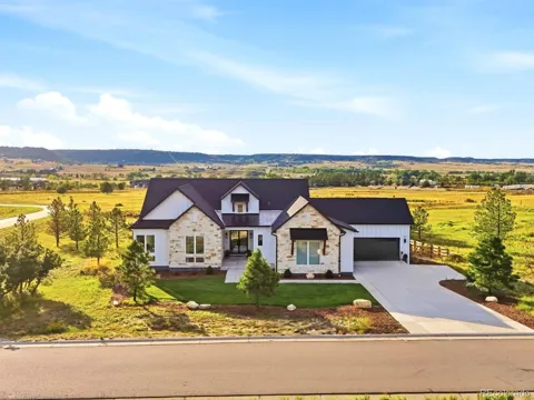 1675 Arrowpoint Court