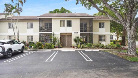 505 Gardens Drive #204