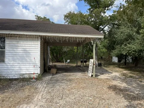 14832 Private Road 1830 S
