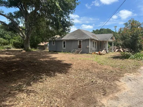 726 Travis Street
