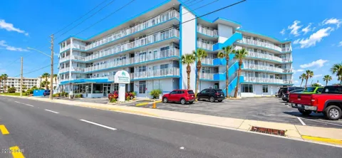 1233 S Atlantic Avenue #206