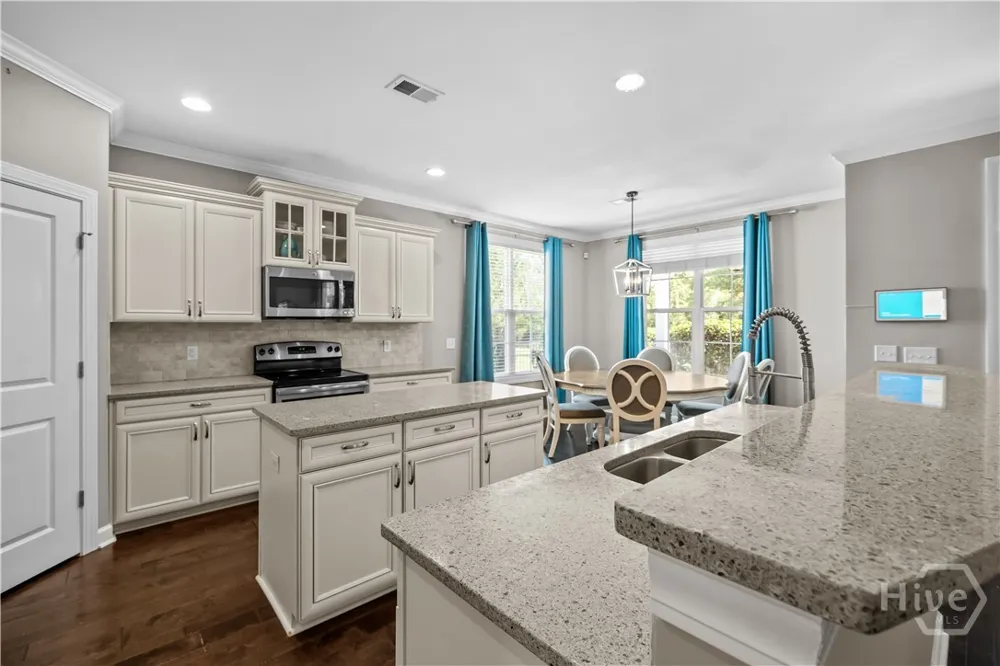 1733 Branden Way Richmond Hill, GA 31324