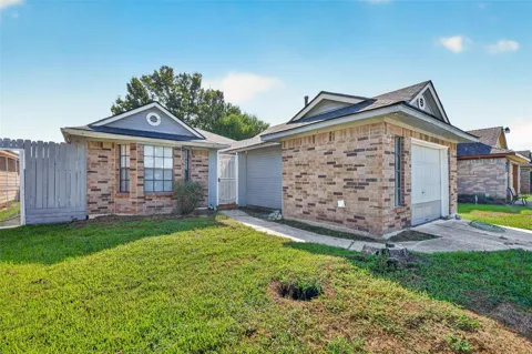 1126 Holbech Lane