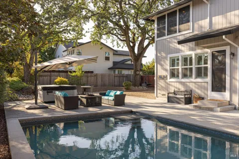 1141 Pedroncelli Drive