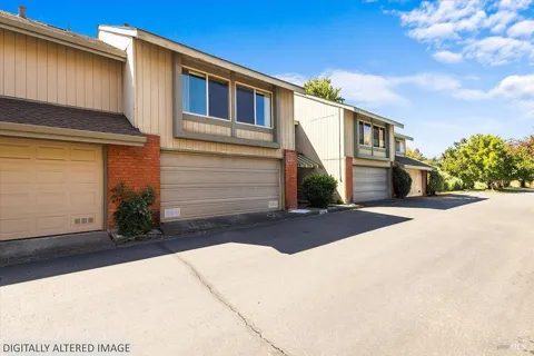 3005 Aurora Court