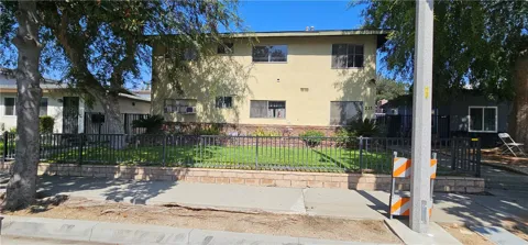 231 E Maple