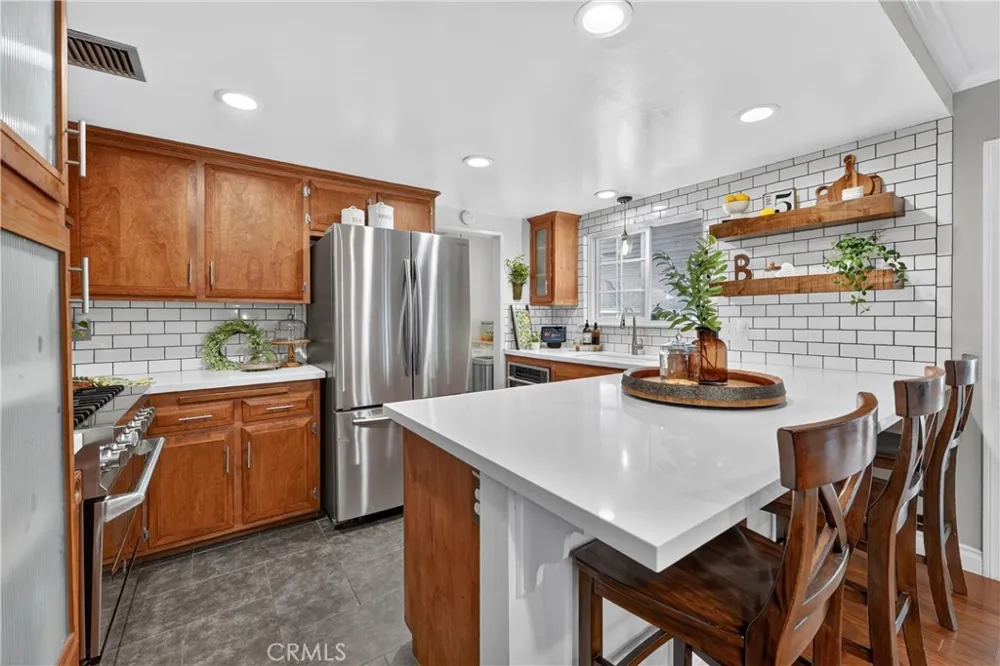 530 W 16th Upland, CA 91784