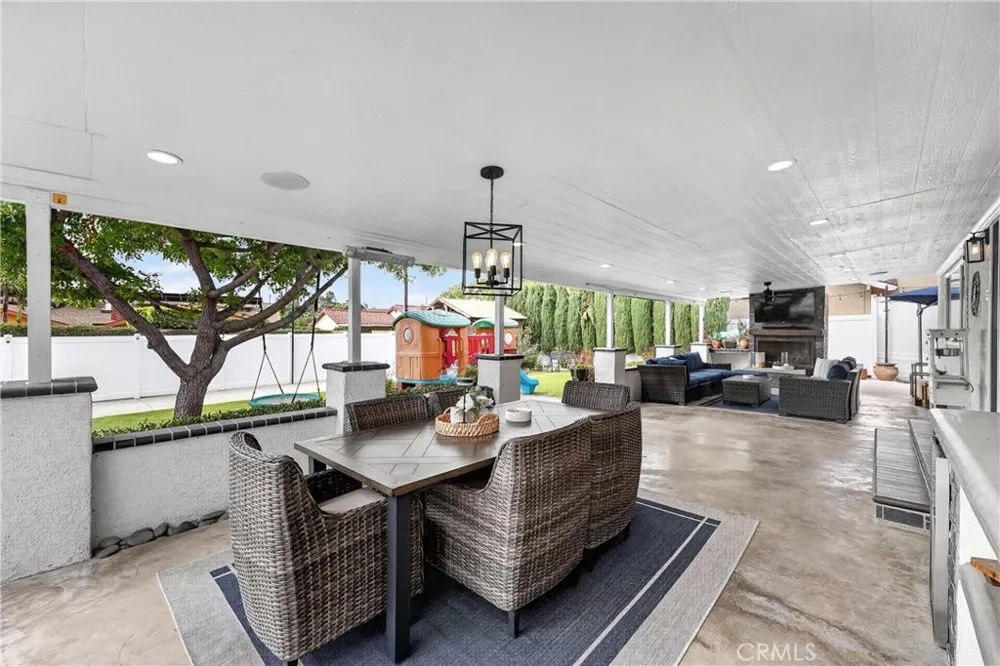 530 W 16th Upland, CA 91784
