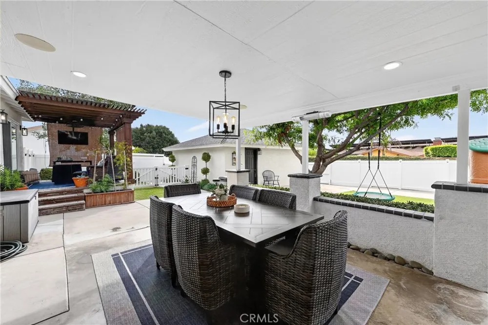 530 W 16th Upland, CA 91784