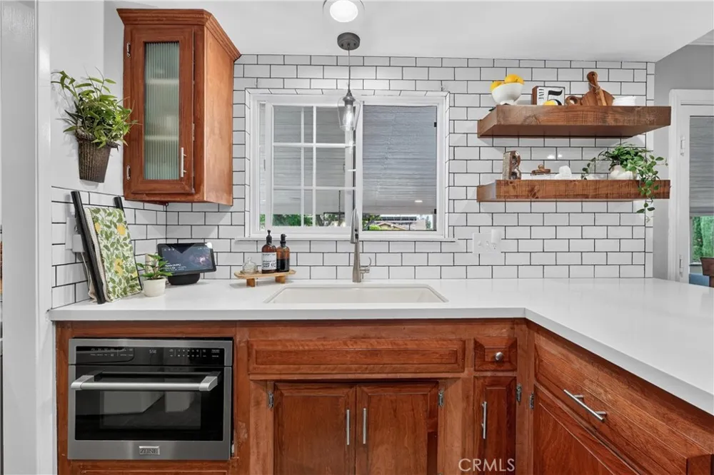 530 W 16th Upland, CA 91784