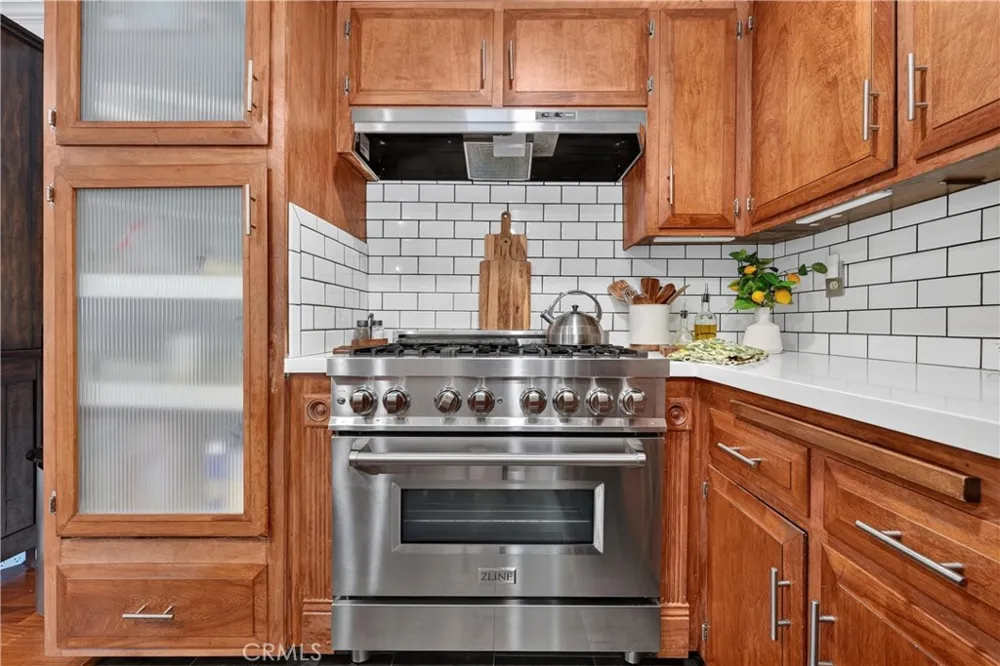 530 W 16th Upland, CA 91784