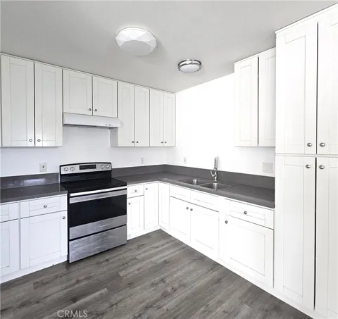 320 E Hullett #D