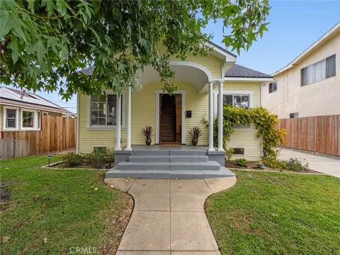 740 Freeman