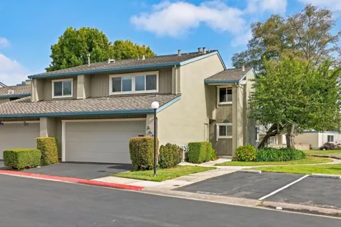 610 Aquarius Lane