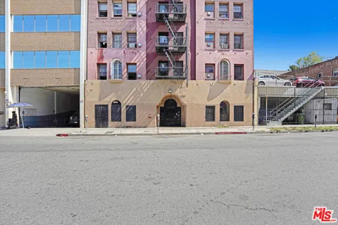 610 S Coronado Street #205