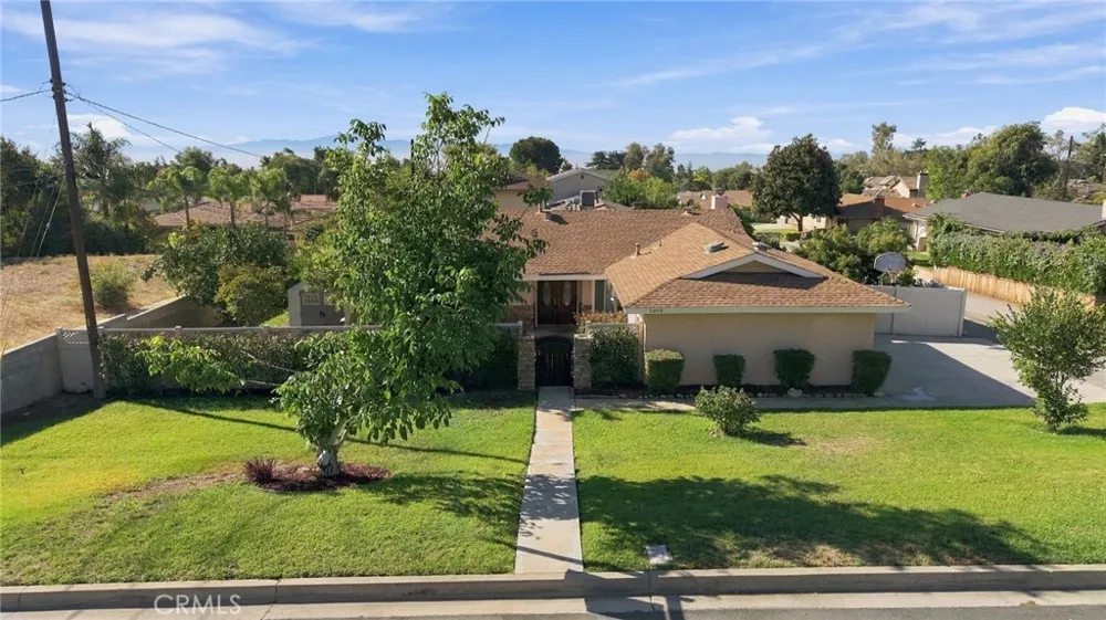 1270 W 25th Street Upland, CA 91784