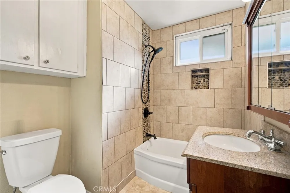 1270 W 25th Street Upland, CA 91784
