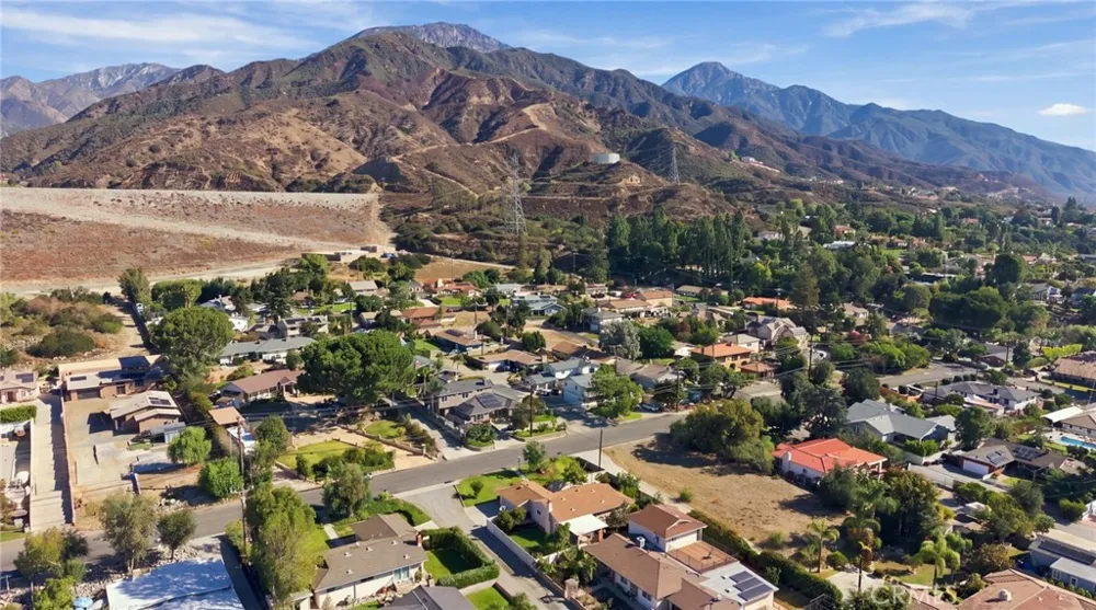 1270 W 25th Street Upland, CA 91784