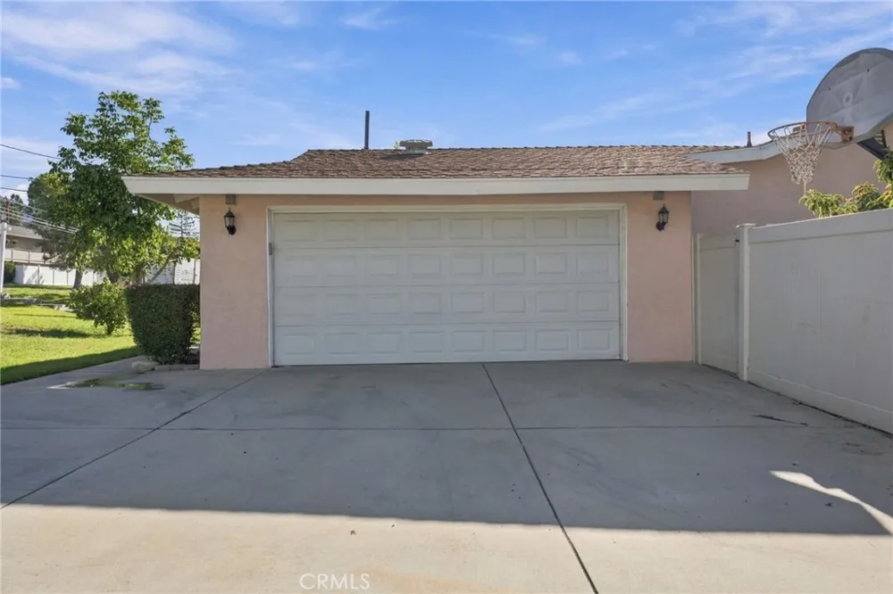 1270 W 25th Street Upland, CA 91784