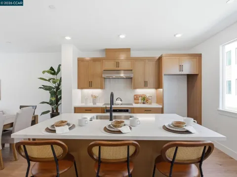 3089 El Camino Real #4