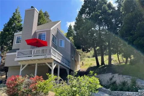 609 Karenken Pines